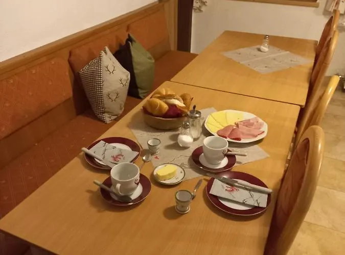 Oda ve Kahvaltı Gaesteheim Auwitsch 3*